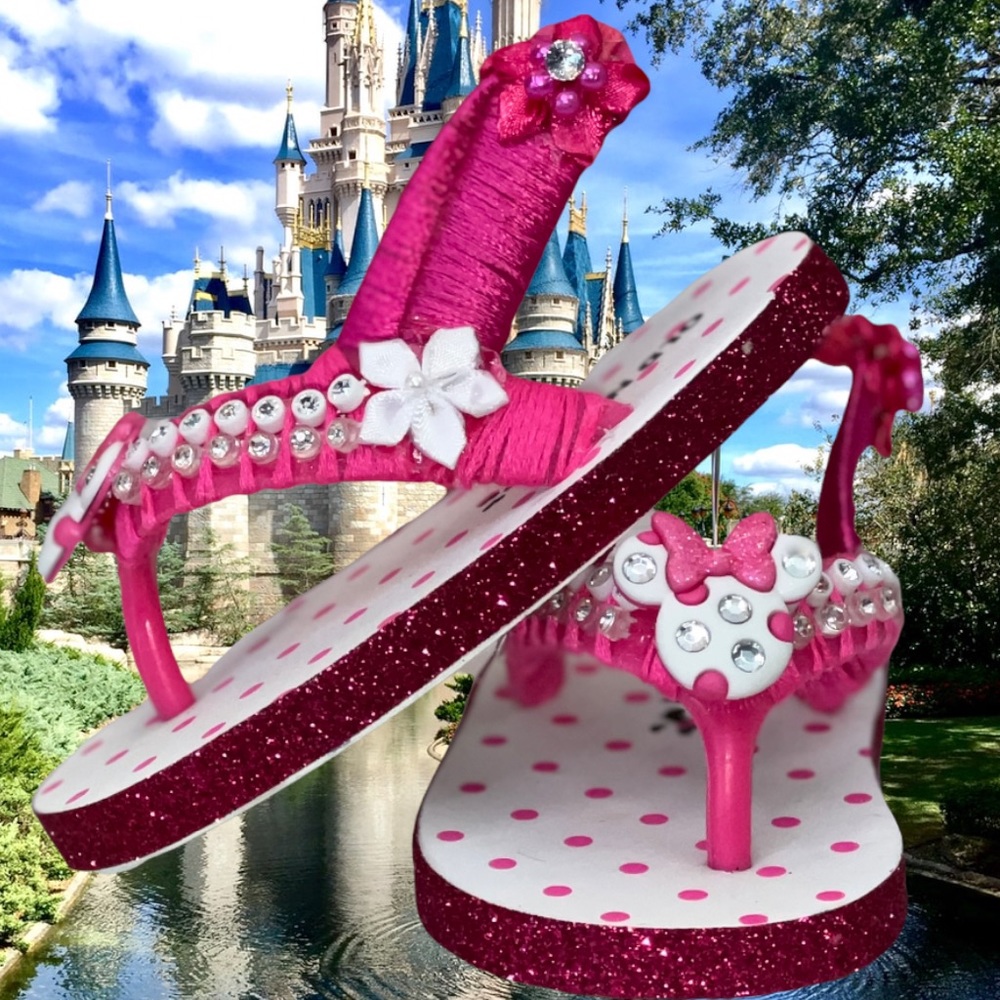 Baby Minnie Mouse Old Navy Sandals- Flip Flops Sz 4| Baby Walkers| Disney Shoes